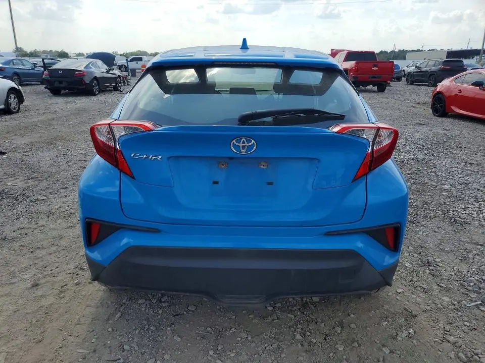 2019 TOYOTA C-HR XLE  