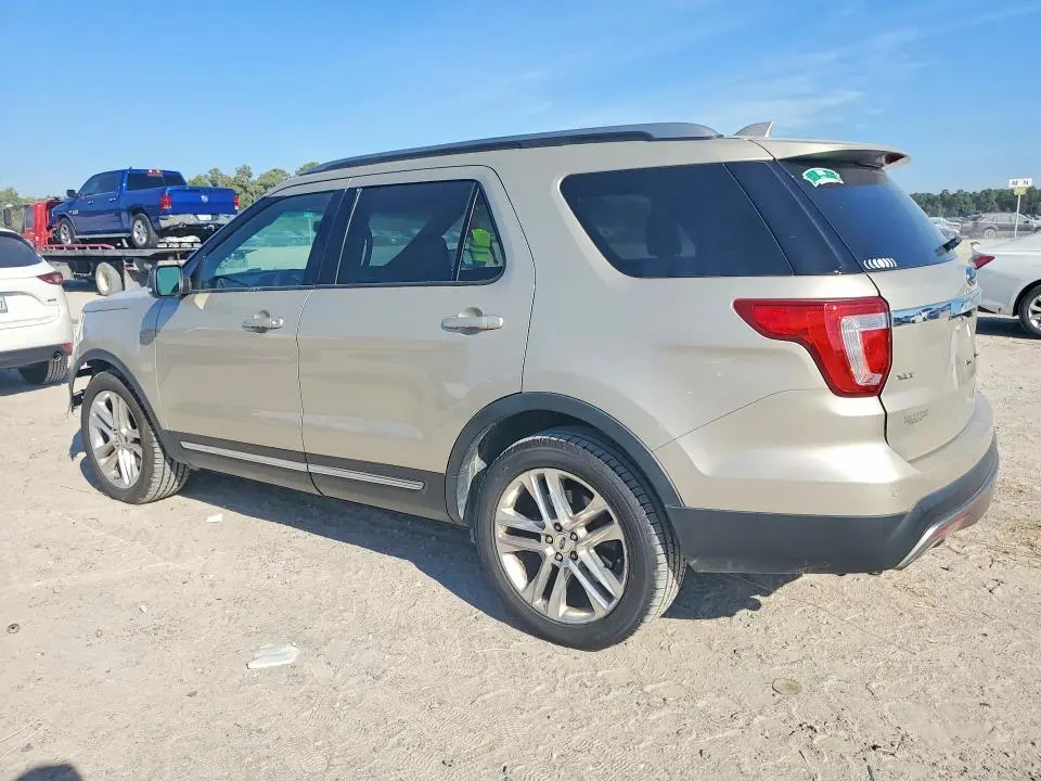 2017 FORD EXPLORER XLT  