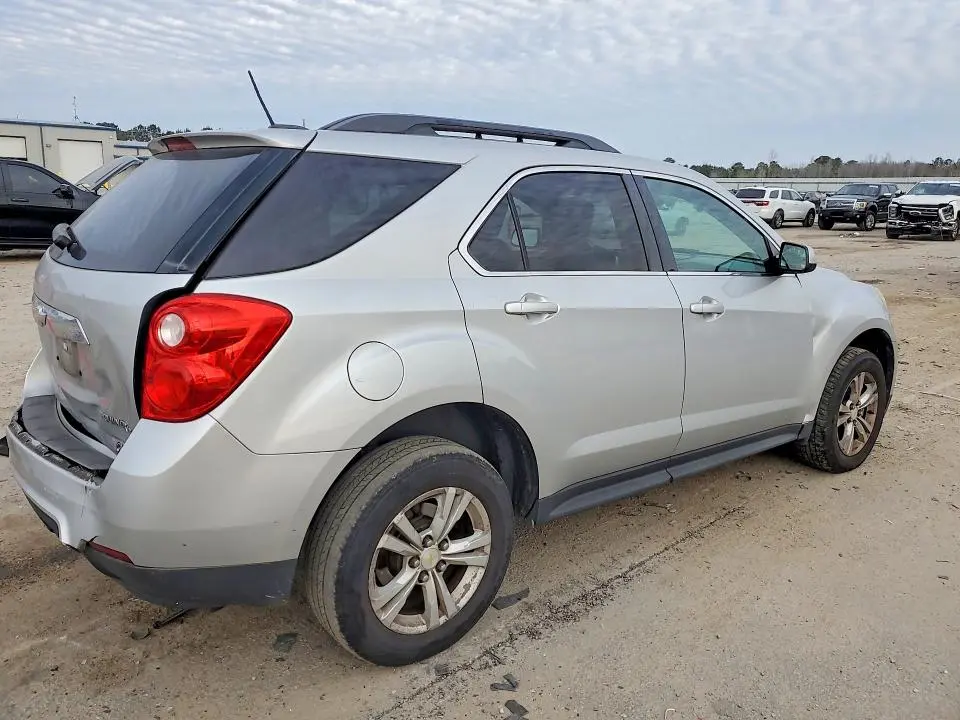 2015 CHEVROLET EQUINOX LT  