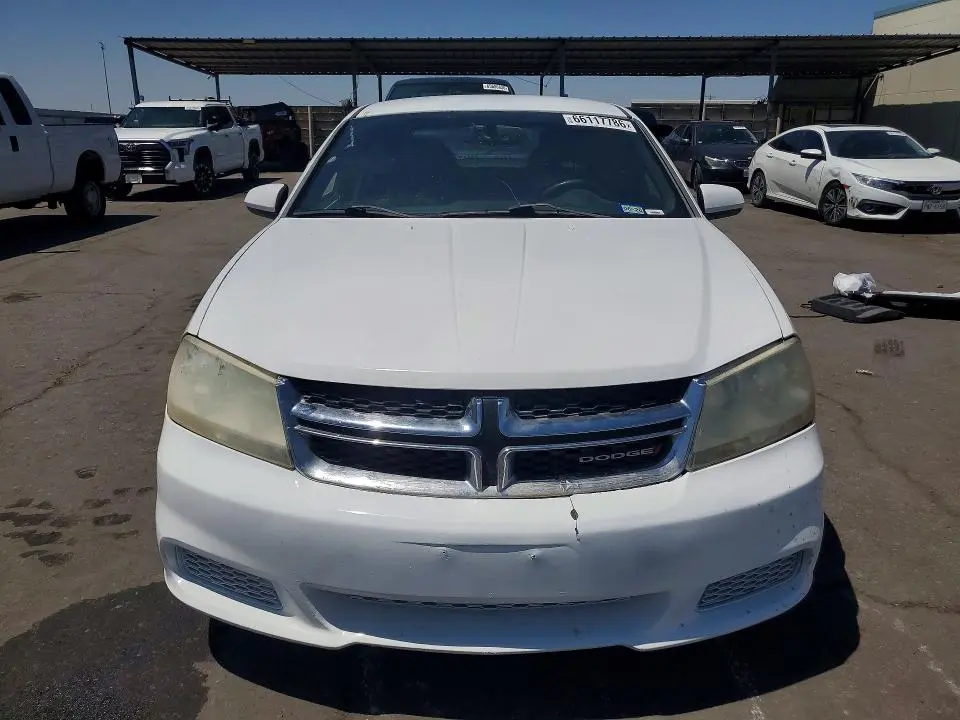 2014 DODGE AVENGER SE  