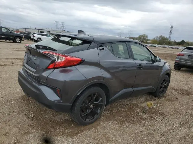 2022 TOYOTA C-HR XLE  