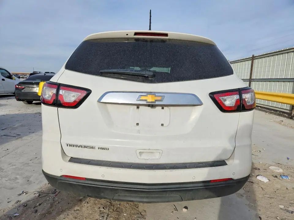 2017 CHEVROLET TRAVERSE LS  