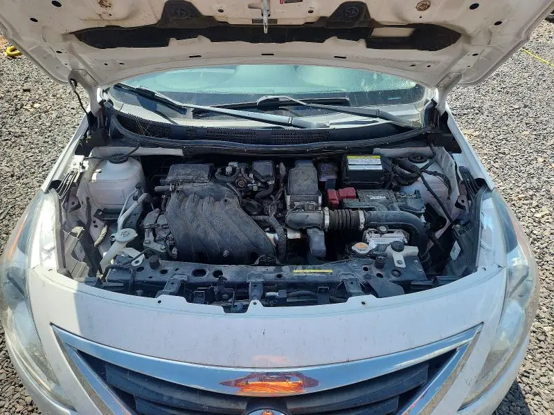 2018 NISSAN VERSA SV  