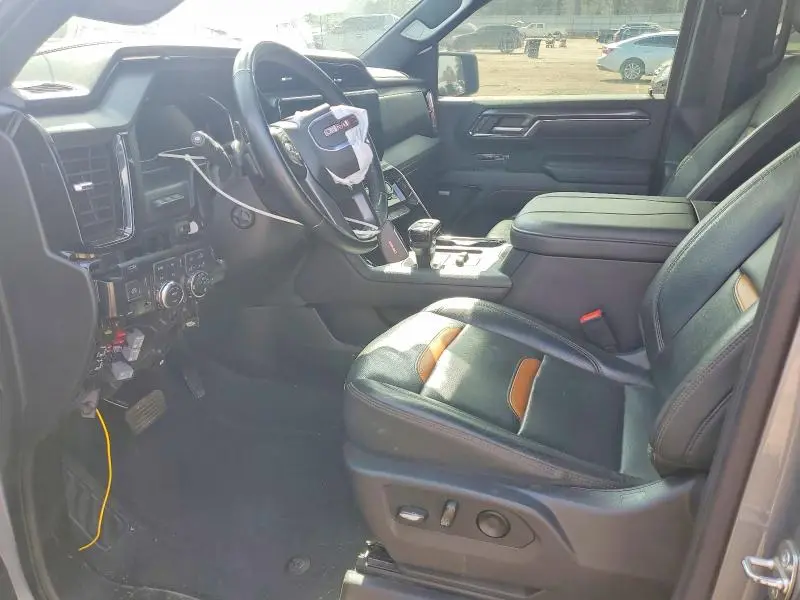 2024 GMC SIERRA K1500 AT4  