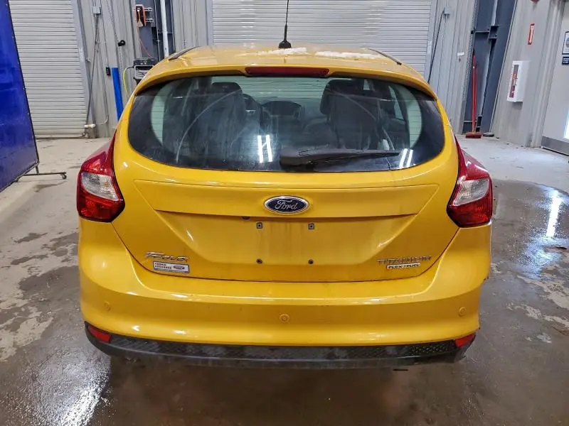 2012 FORD FOCUS TITANIUM  