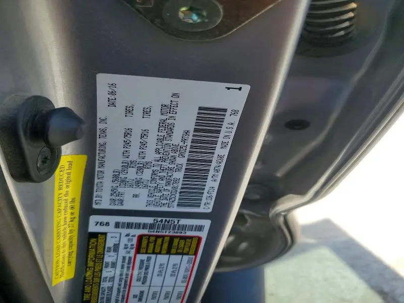 2016 TOYOTA TACOMA SR5 V6  