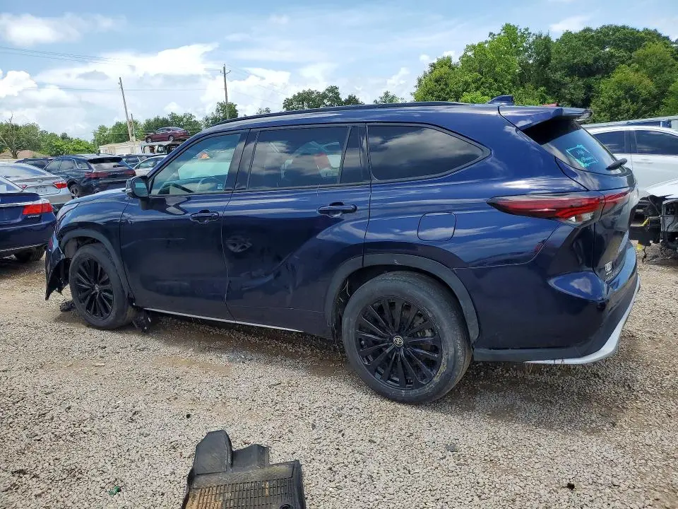 2024 TOYOTA HIGHLANDER XSE  