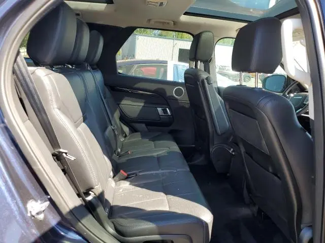 2017 LAND ROVER DISCOVERY SE  