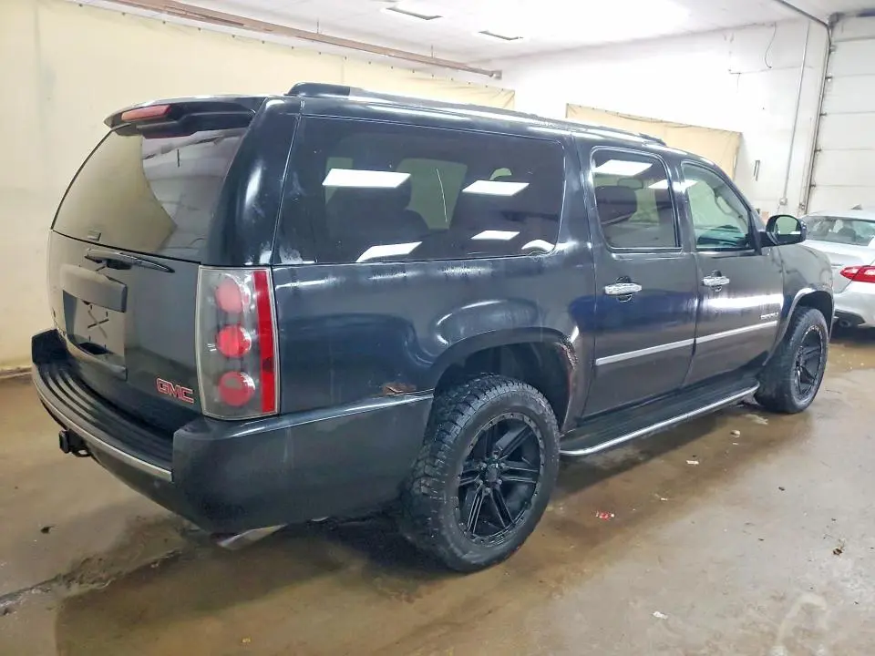 2012 GMC YUKON XL DENALI  