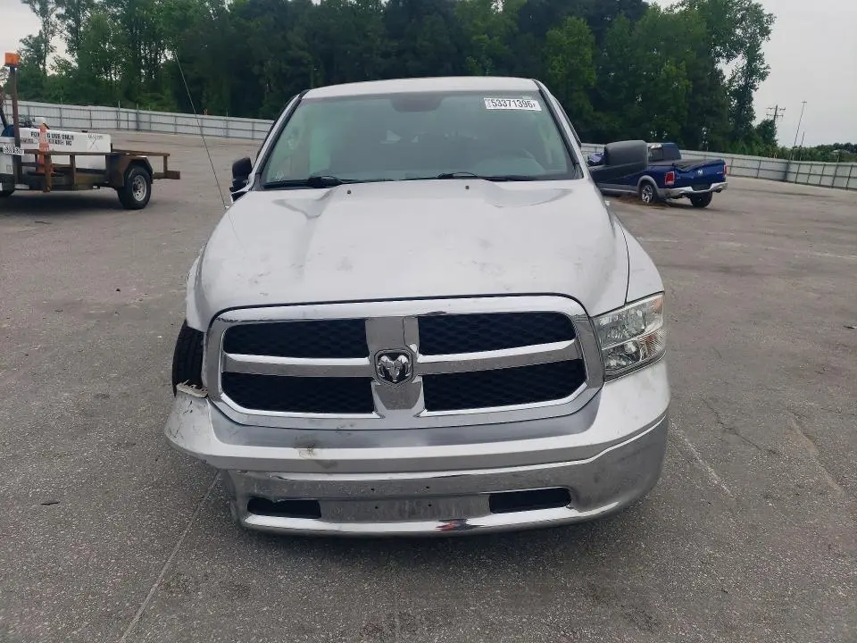 2013 RAM 1500 SLT  