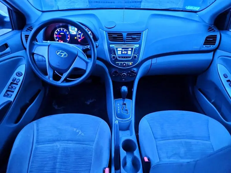 2015 HYUNDAI ACCENT GLS  