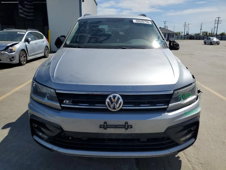 2020 VOLKSWAGEN TIGUAN SE  