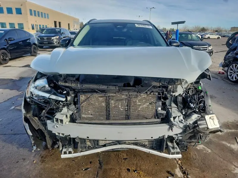 2024 VOLVO XC60 PLUS  