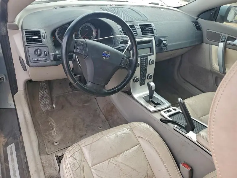 2011 VOLVO C70 T5  