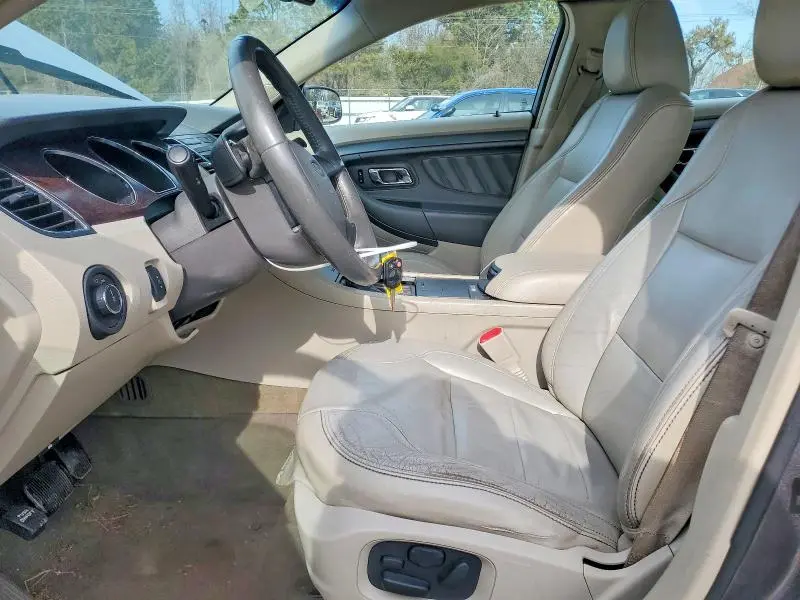 2011 FORD TAURUS SEL  