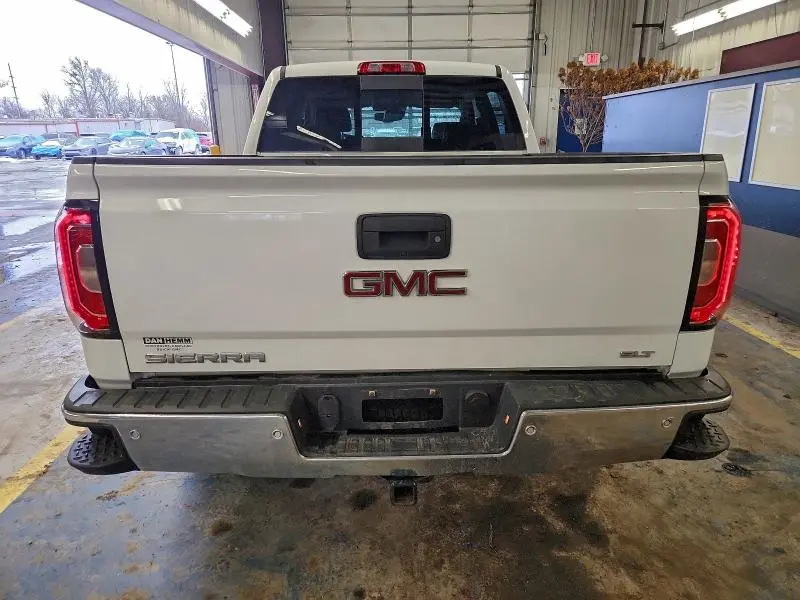 2018 GMC SIERRA K1500 SLT  