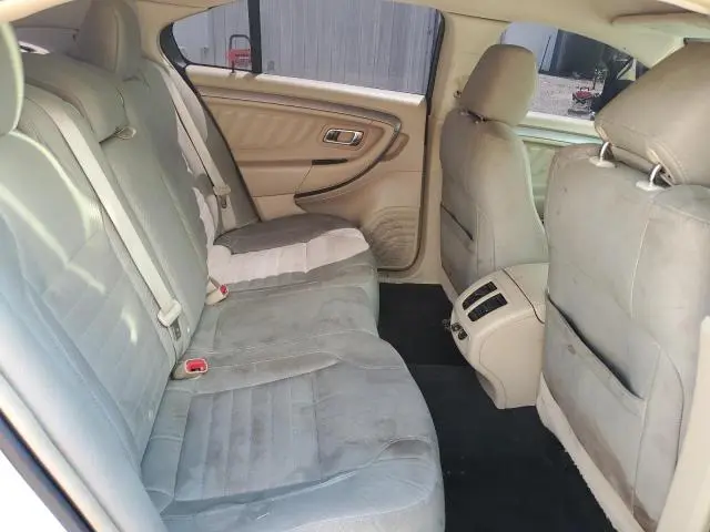 2013 FORD TAURUS SE  
