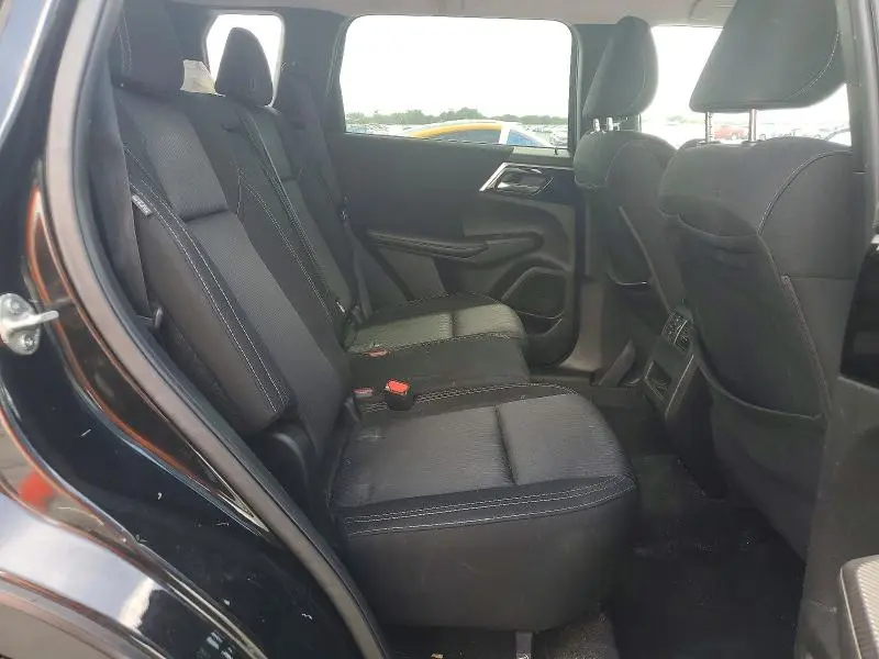 2022 MITSUBISHI OUTLANDER ES  