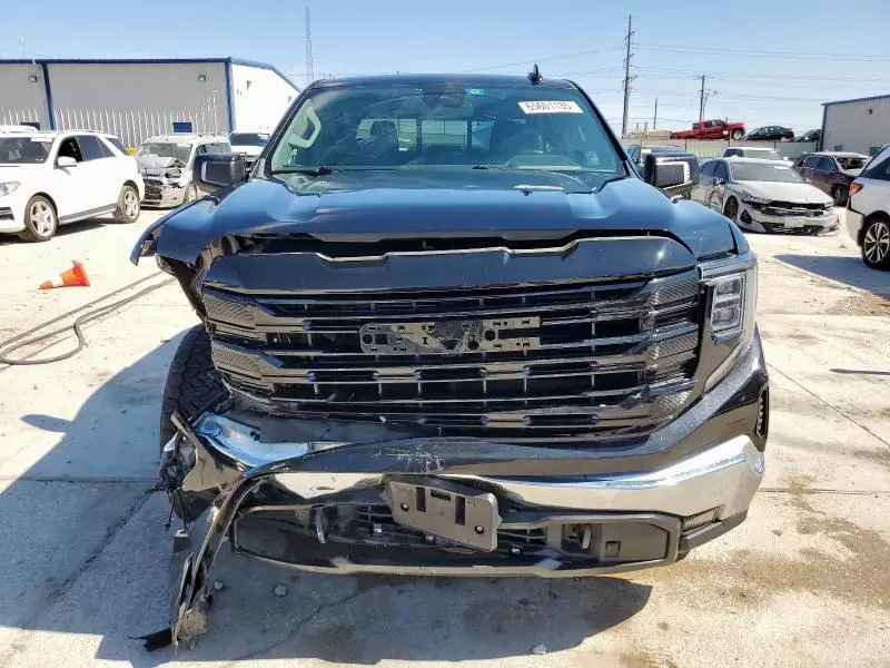 2022 GMC SIERRA K1500 SLT  
