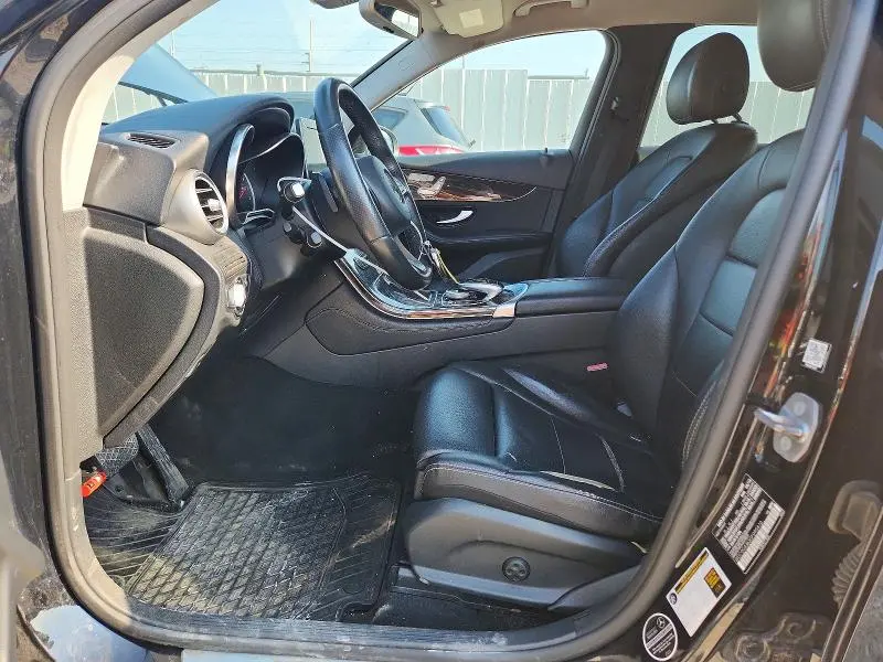 2016 MERCEDES-BENZ GLC 300  