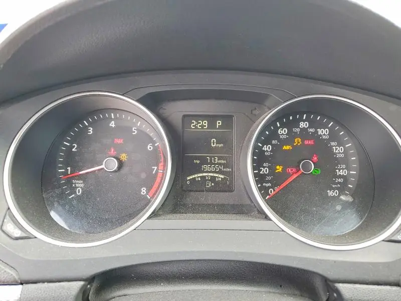 2015 VOLKSWAGEN JETTA SE  