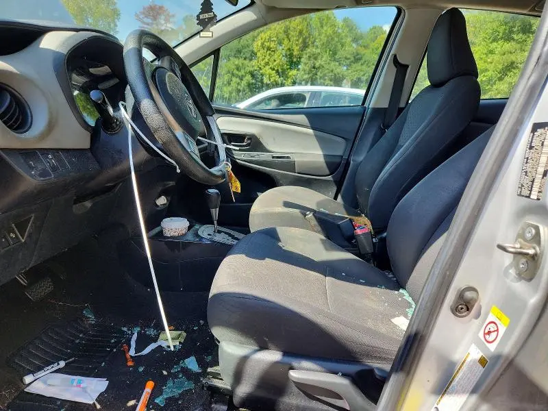 2017 TOYOTA YARIS 5-DOOR L FLEET  