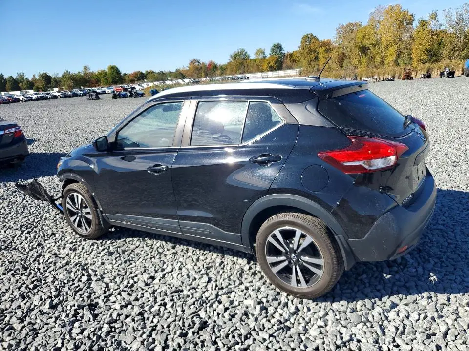 2018 NISSAN KICKS SV  