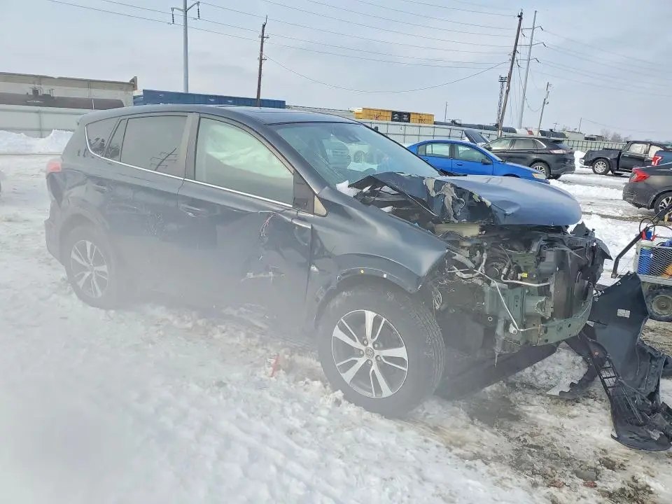 2018 TOYOTA RAV4 XLE  