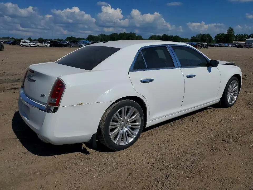2012 CHRYSLER 300 LIMITED  