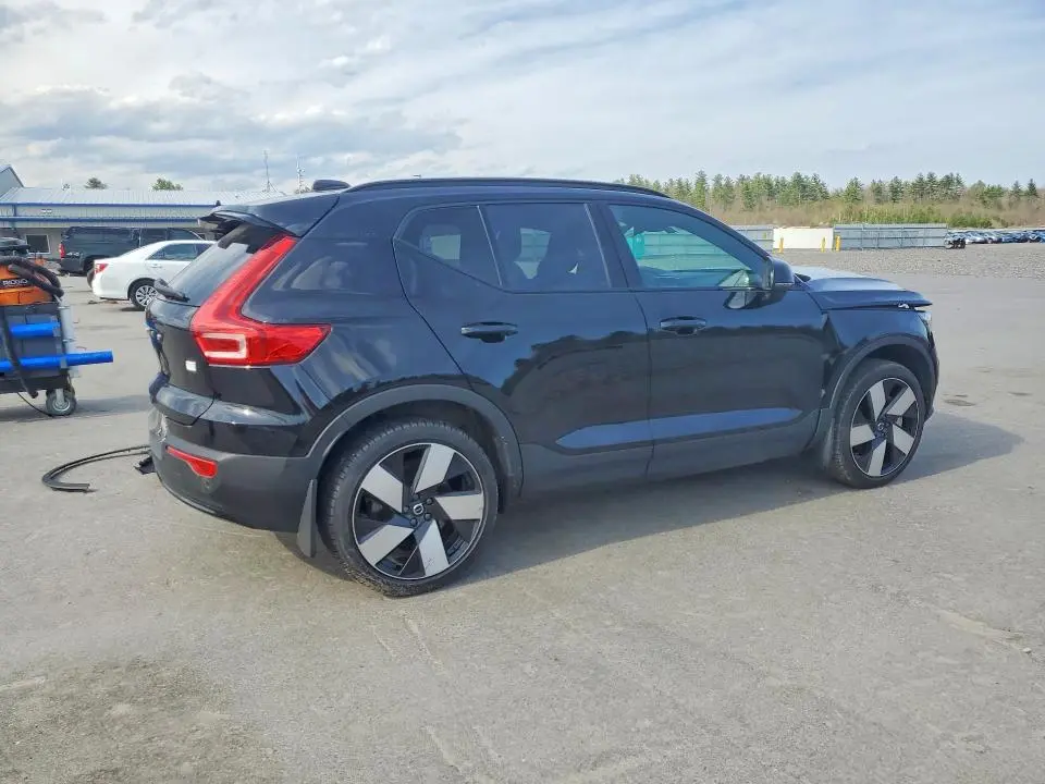 2024 VOLVO XC40 RECHARGE ULTIMATE  
