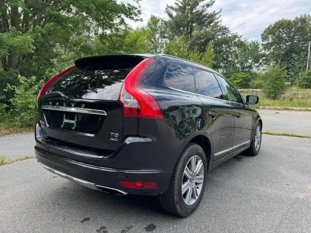 2017 VOLVO XC60 T5 INSCRIPTION  