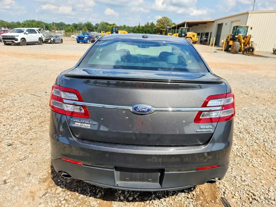 2018 FORD TAURUS SEL  