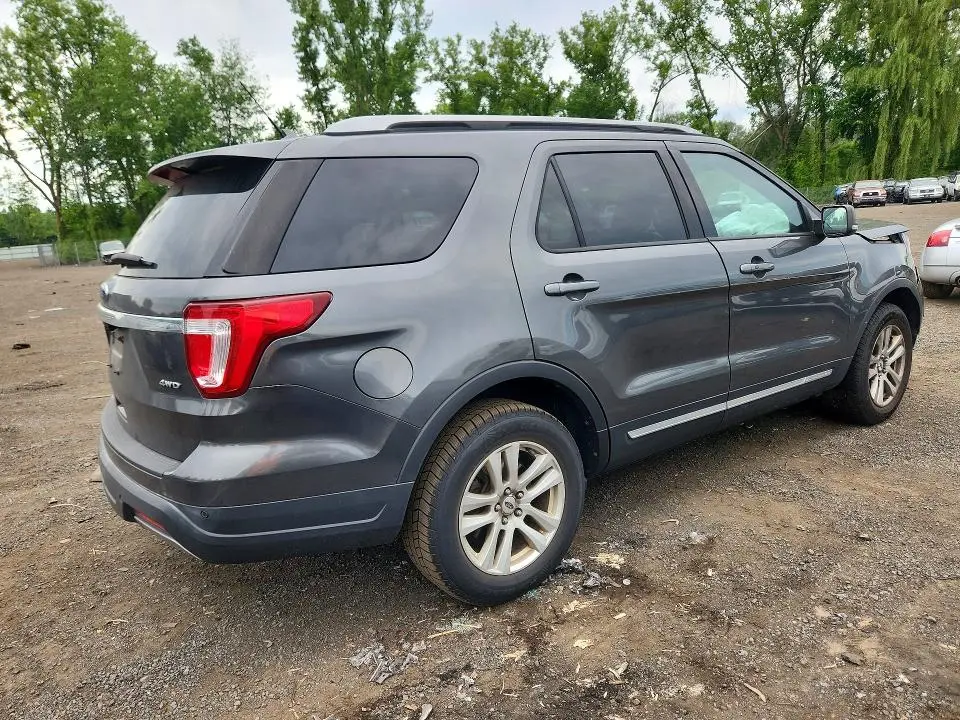 2019 FORD EXPLORER XLT  