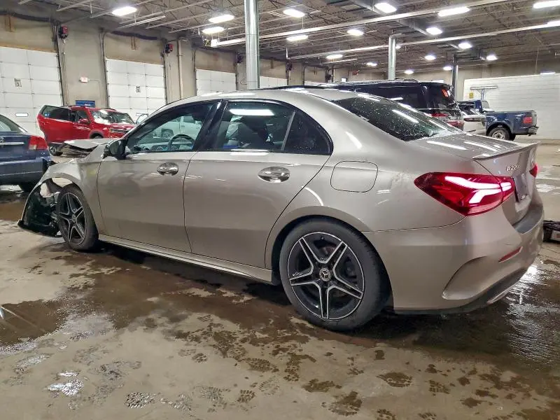 2019 MERCEDES-BENZ A 220 4MATIC  