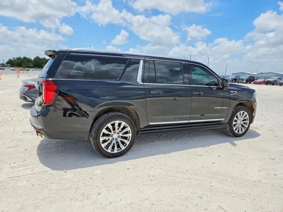 2022 GMC YUKON XL DENALI  