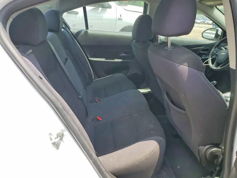 2015 CHEVROLET CRUZE LT  