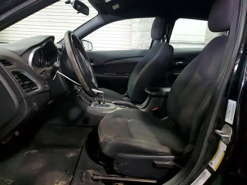 2013 DODGE AVENGER SE  