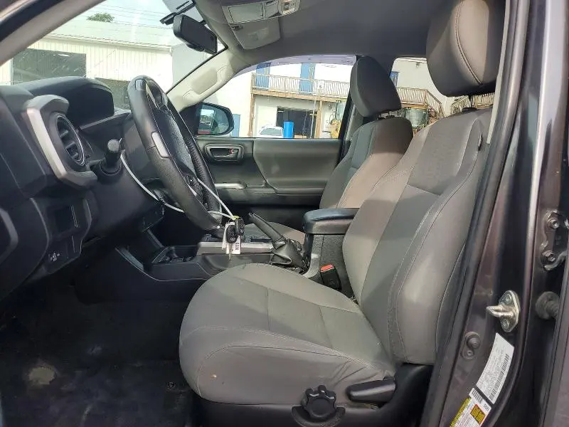 2017 TOYOTA TACOMA SR5 V6  