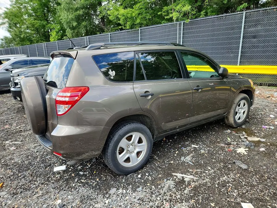 2011 TOYOTA RAV4 BASE  