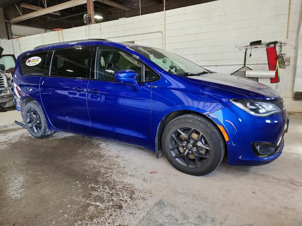 2020 CHRYSLER PACIFICA TOURING L PLUS  