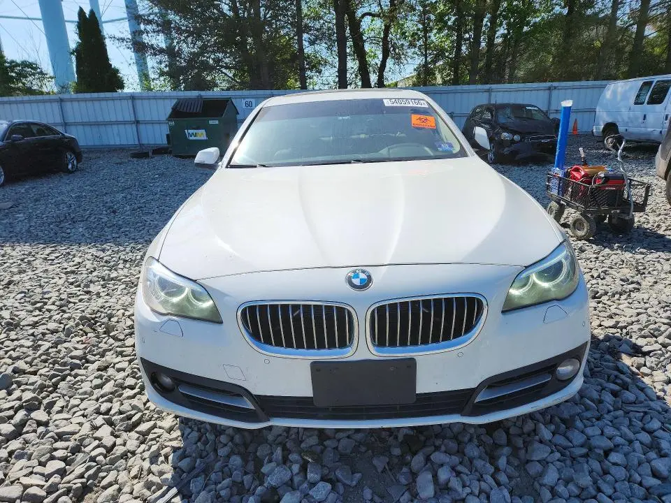 2016 BMW 528 XI  