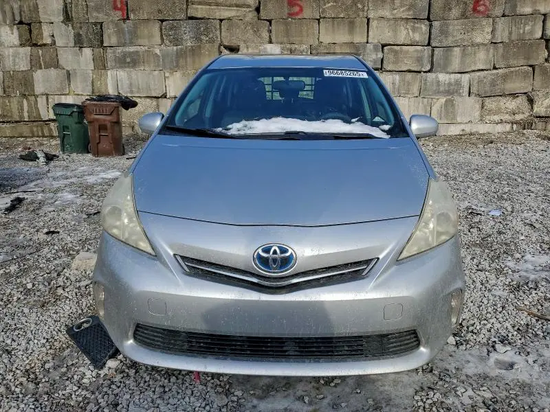 2013 TOYOTA PRIUS V   