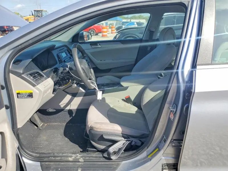 2017 HYUNDAI SONATA SE  