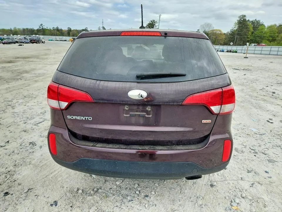 2015 KIA SORENTO LX  