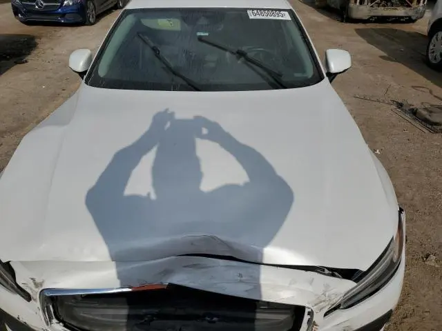 2020 VOLVO S60 T5 MOMENTUM  