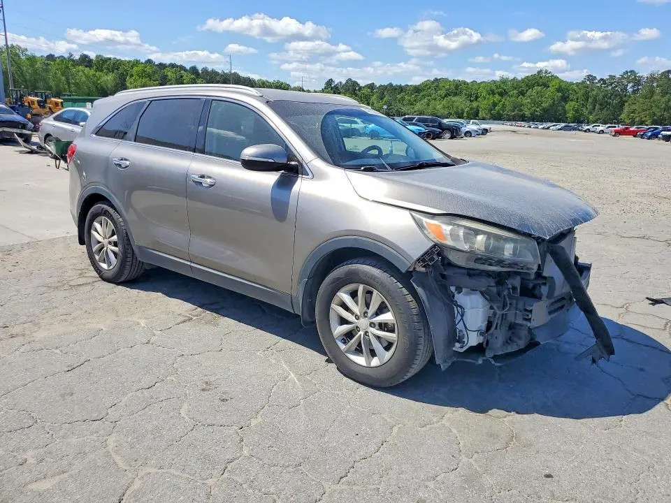 2017 KIA SORENTO LX V6  