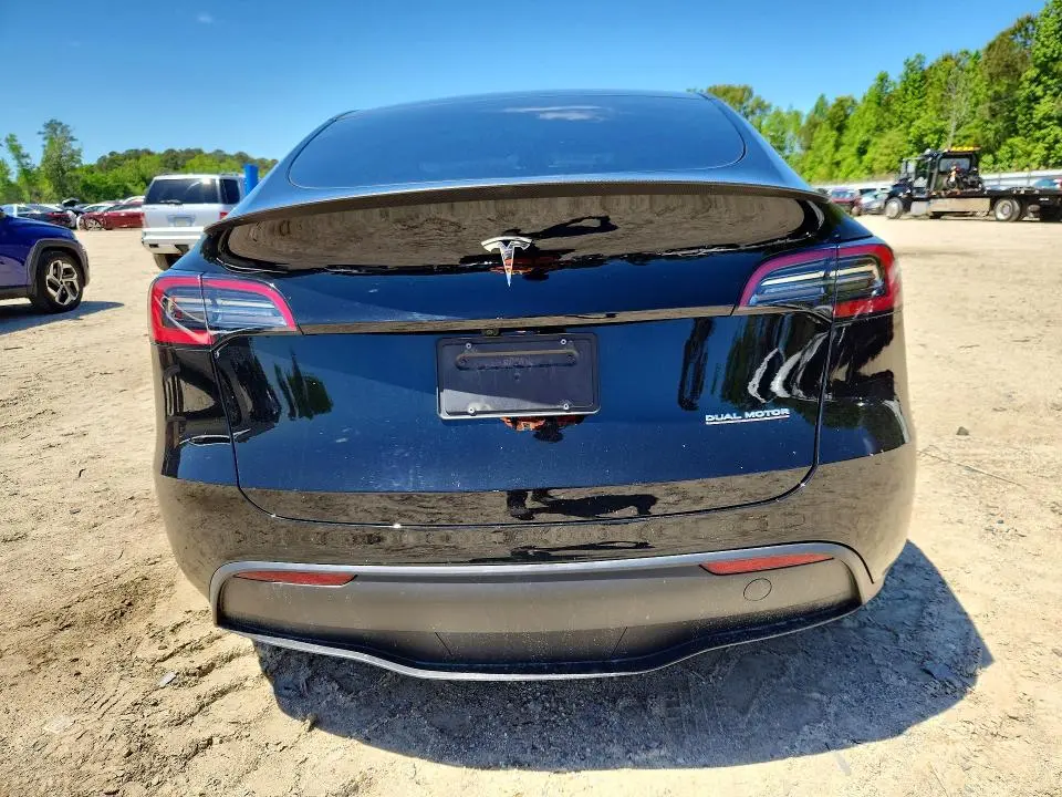 2024 TESLA MODEL Y   