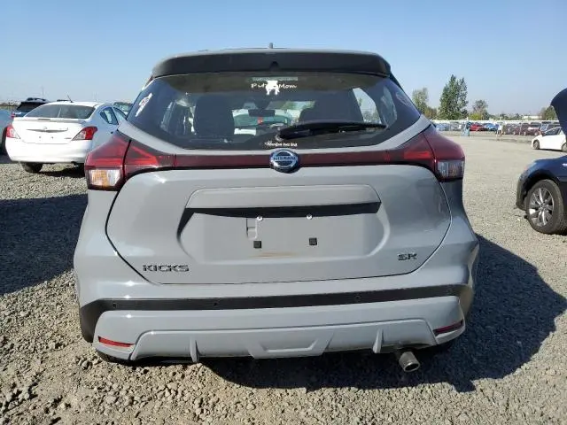 2021 NISSAN KICKS SR