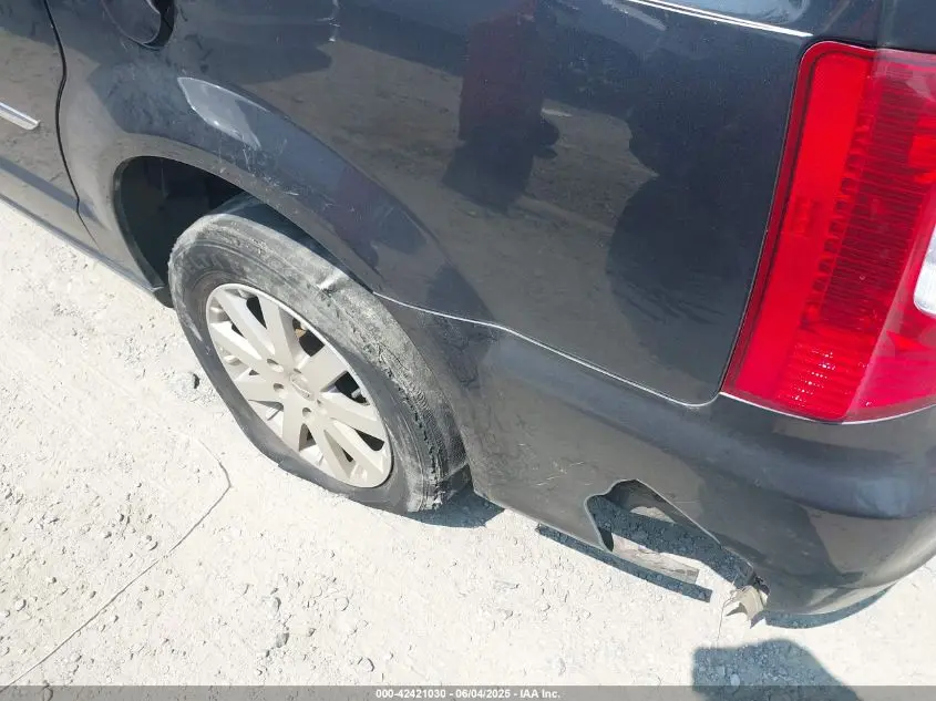 2014 CHRYSLER TOWN & COUNTRY TOURING