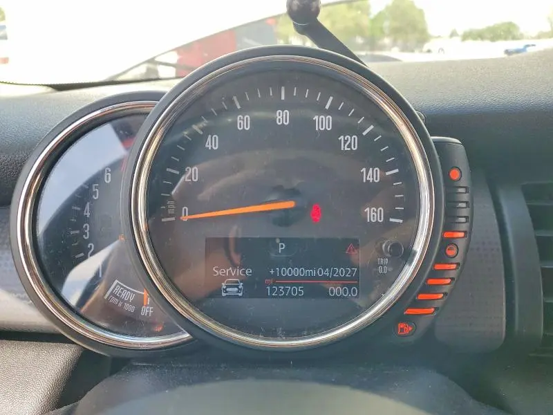 2016 MINI COOPER   
